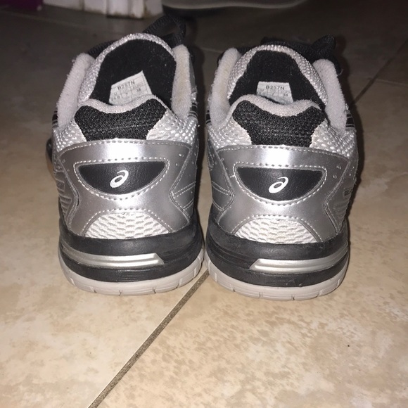 ASICS VOLLEYBALL SHOES #volleyball #sports #asics - Picture 4 of 7